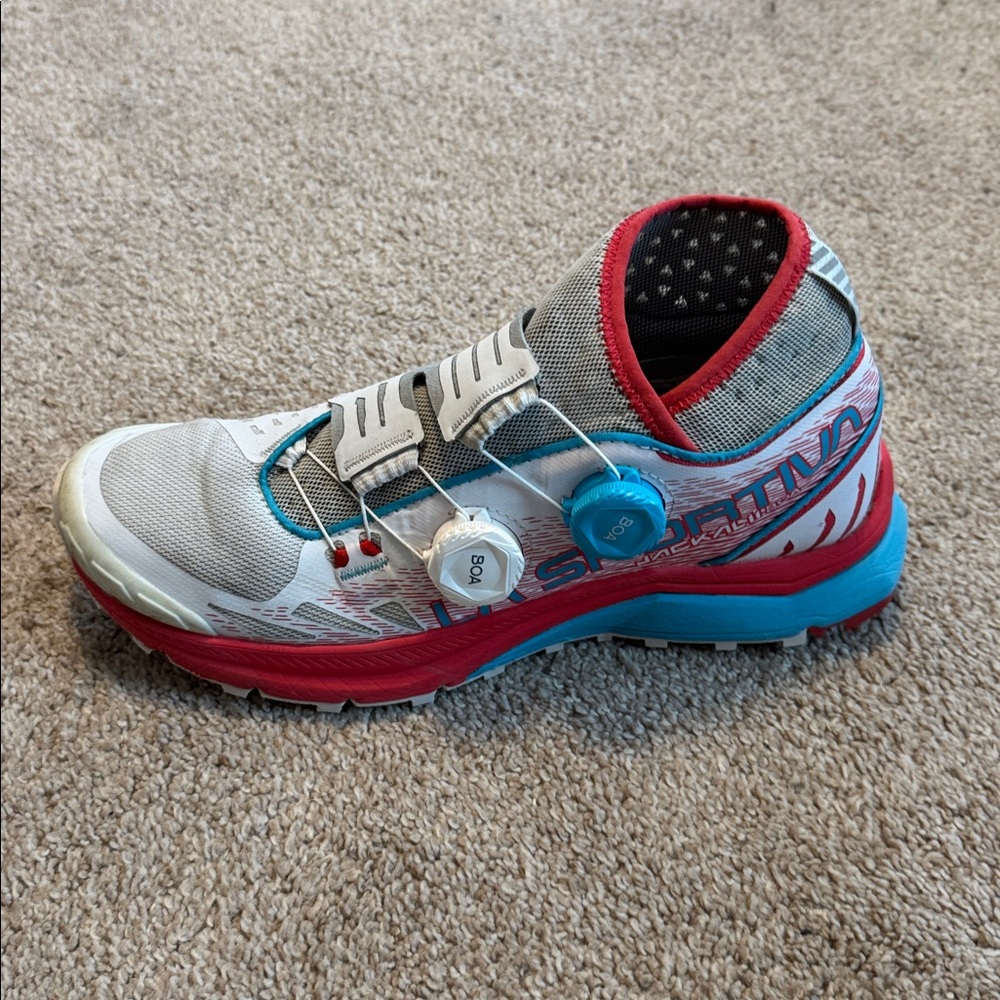 La Sportiva White Pink Trail Running Shoes with BOA Dial - Picture 3 of 11